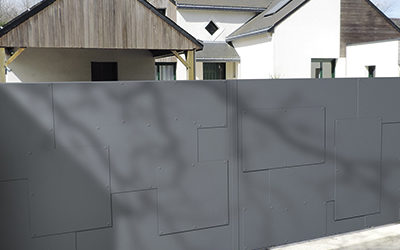 Portail battant ou coulissant : lequel choisir pour votre maison ?