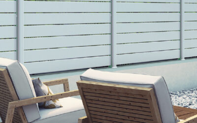 Clôture PVC ou aluminium : quel matériau choisir pour votre jardin ?