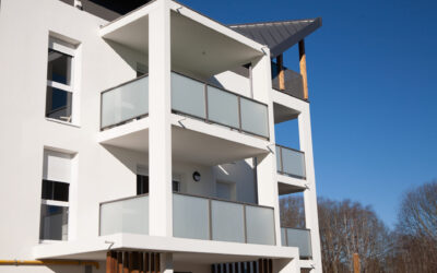 Garde-corps aluminium extérieur : sécurité et design pour vos aménagements